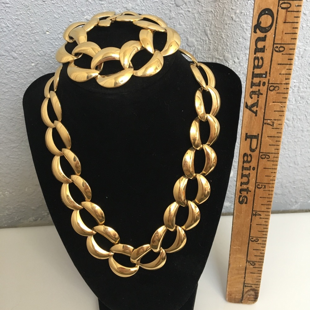 Vintage Gold accent necklace and bracelet